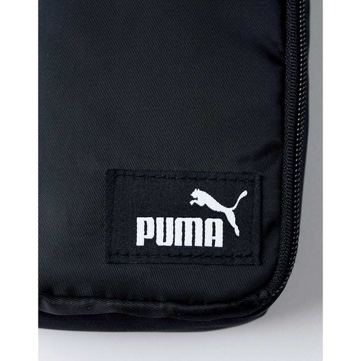 PUMA スマホショルダーBOOK Special Package（セブン－イレブン／セブンネット限定）
