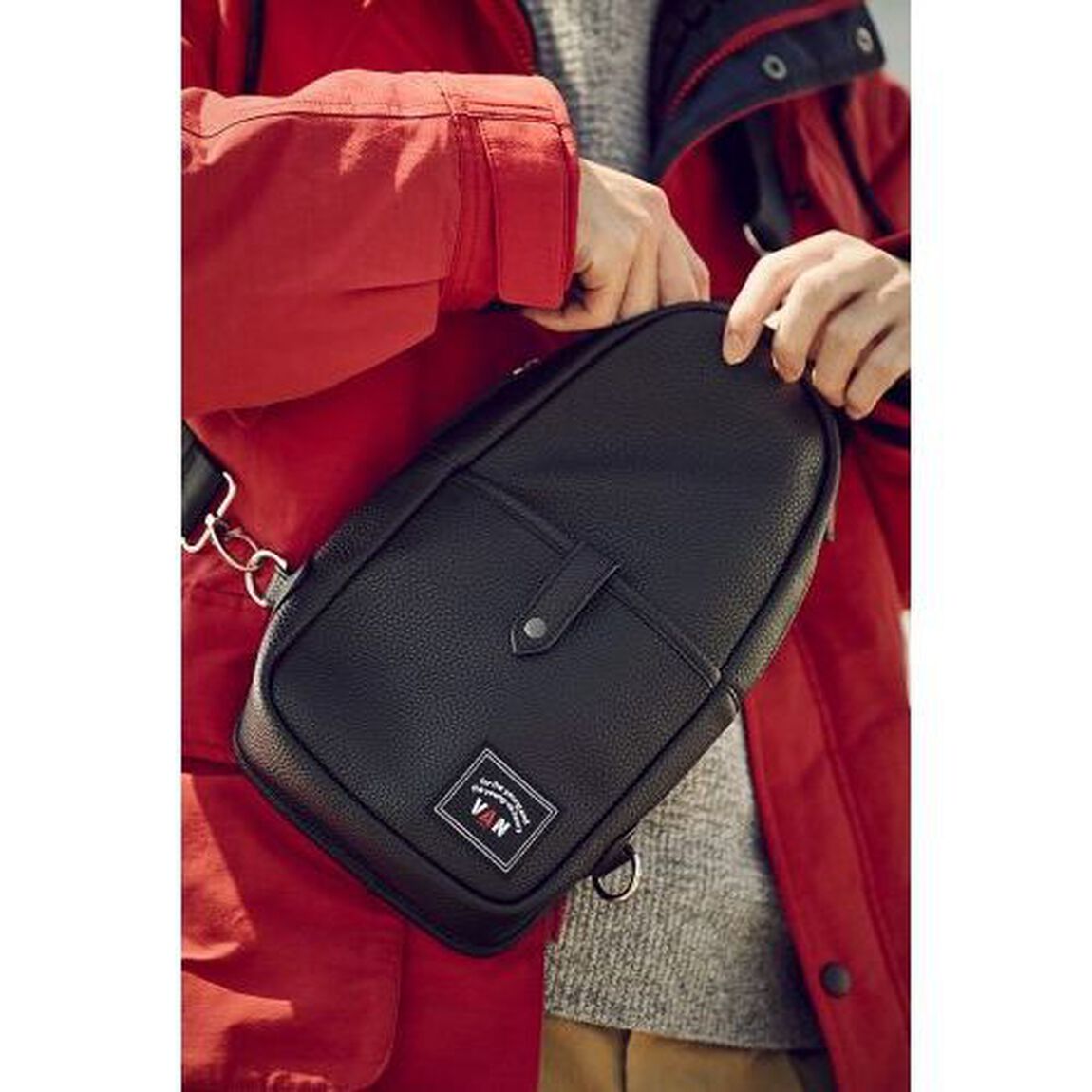 VAN 2021 FALL/WINTER 軽快&ldquo;手ぶら"感覚ボディバッグBOOK (宝島社ブランドブック)