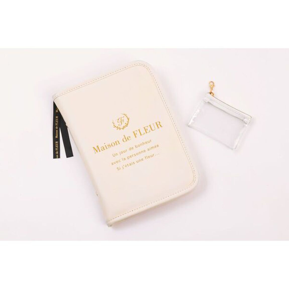 Maison de FLEUR BOOK マルチケース付き IVORY（セブン－イレブン／セブンネット限定）