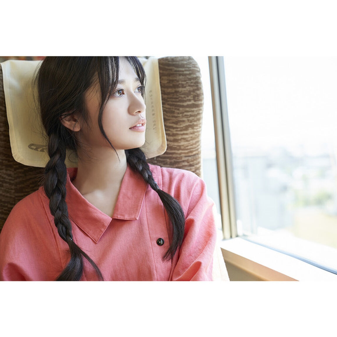 乃木坂46 寺田蘭世 1st写真集『なぜ、忘れられないんだろう？』【通常表紙ver.】＜セブンネット限定特典：ポストカード1枚付き＞