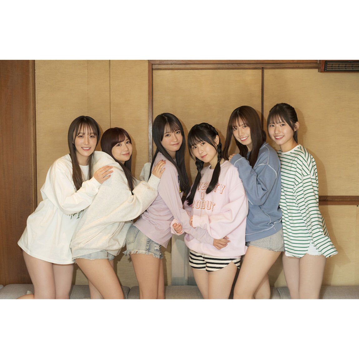 B.L.T.2024年5月号 セブンネットショッピング限定版【セブンネット限定特典：SKE48ポストカード1枚付き（全4種からランダム1枚）】