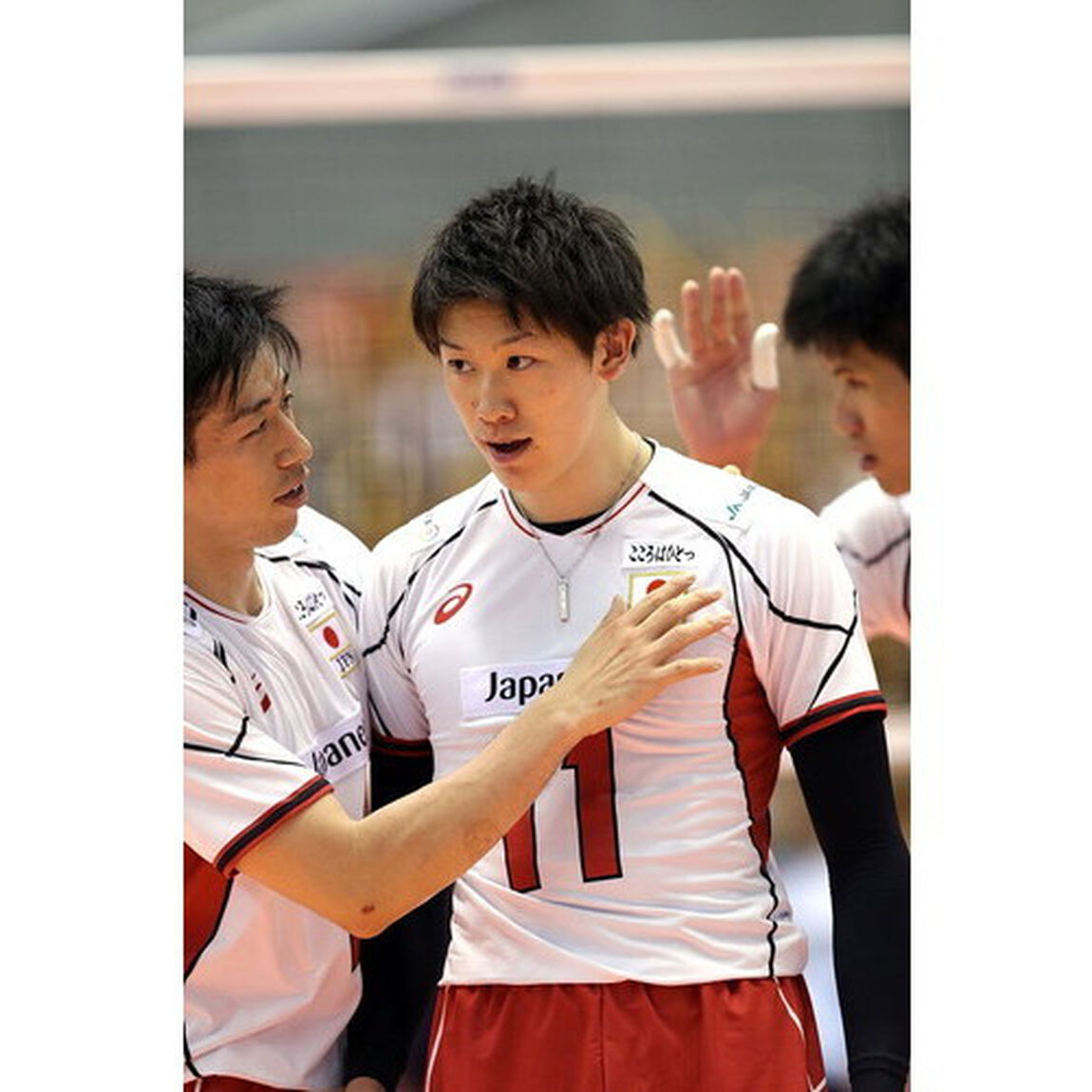 ＧＯ〜つなぐ。あふれる想い〜龍神NIPPON 全日本男子バレーボールチーム 炎の写真集　（セブンネット限定ポスター特典付き）