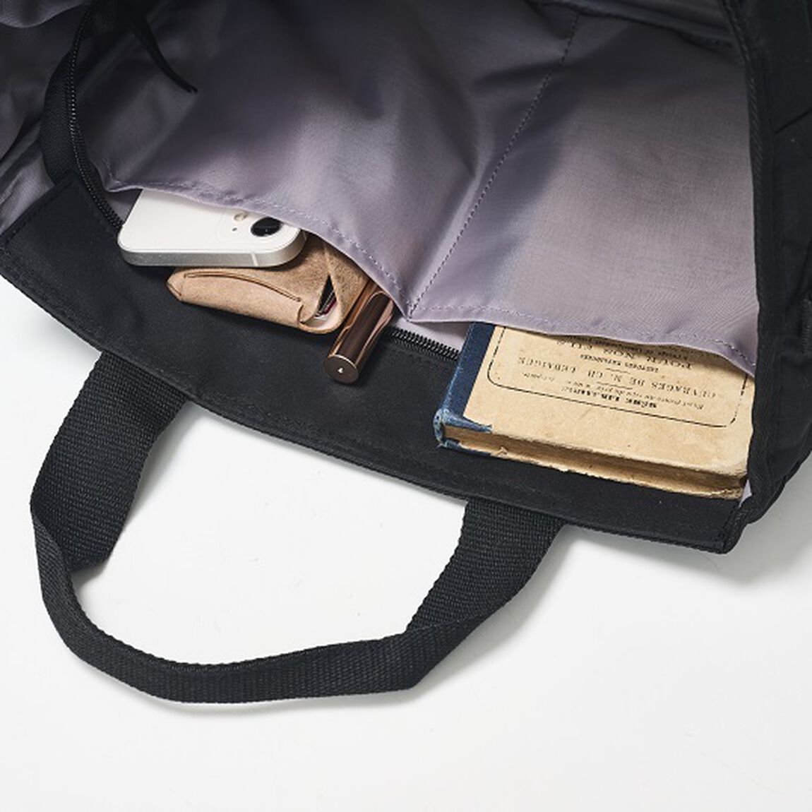 moz たっぷり入る！軽量キルティングバッグBOOK BLACK ver.（セブン－イレブン／セブンネット限定）