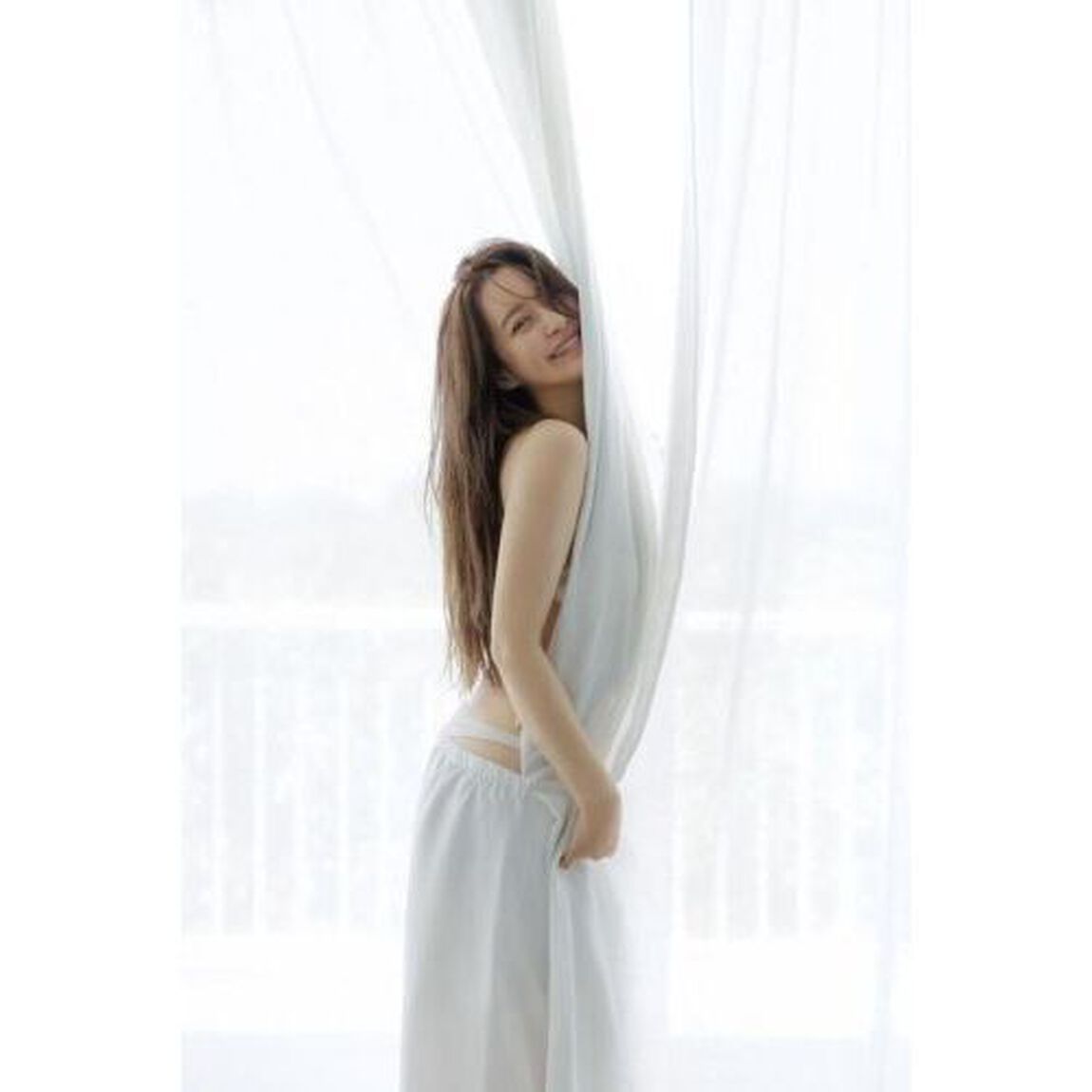 ｊｅａｌｏｕｓｙ　野崎萌香写真集