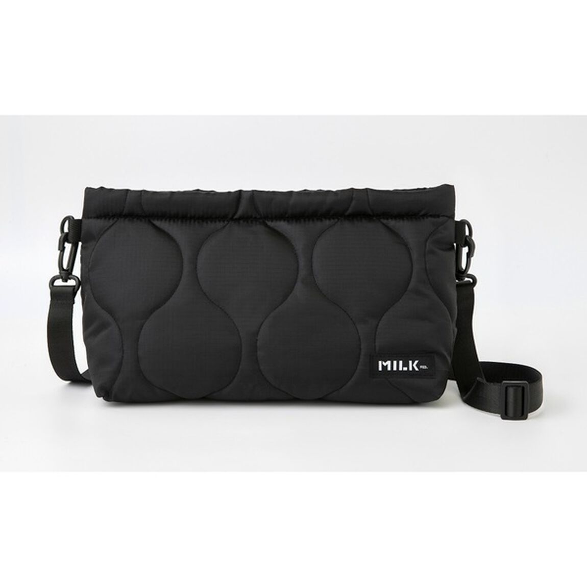 MILKFED. QUILTING SHOULDER BAG BOOK（セブン－イレブン／セブンネット限定）
