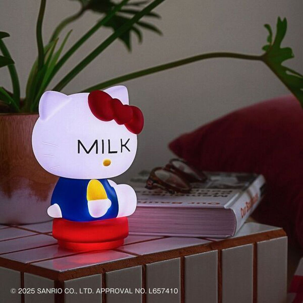 Hello Kitty&times;MILK お部屋ライト BOOK (宝島社ブランドムック)