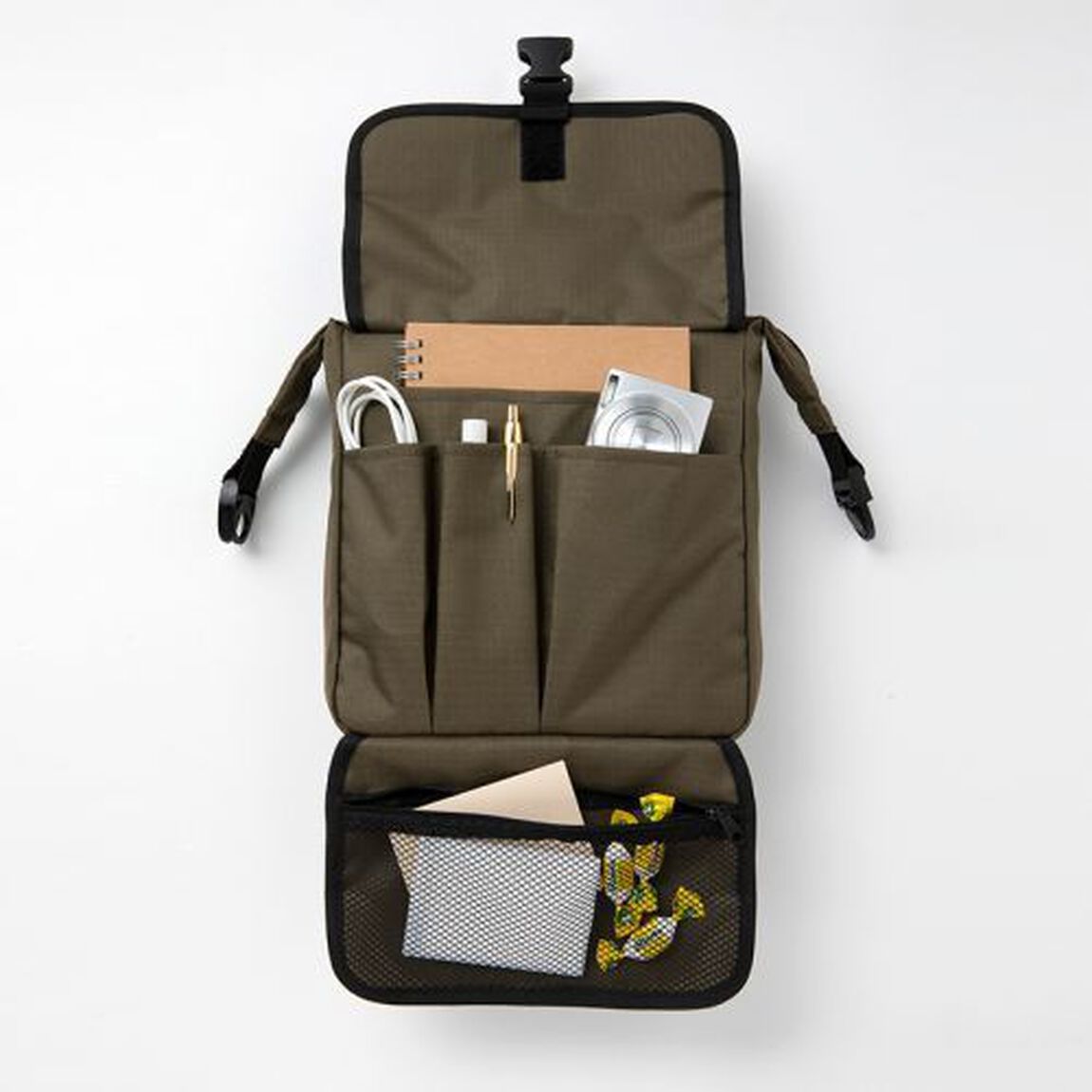 LOGOS MULTI SHOULDER BAG BOOK Olive (ブランドブック)