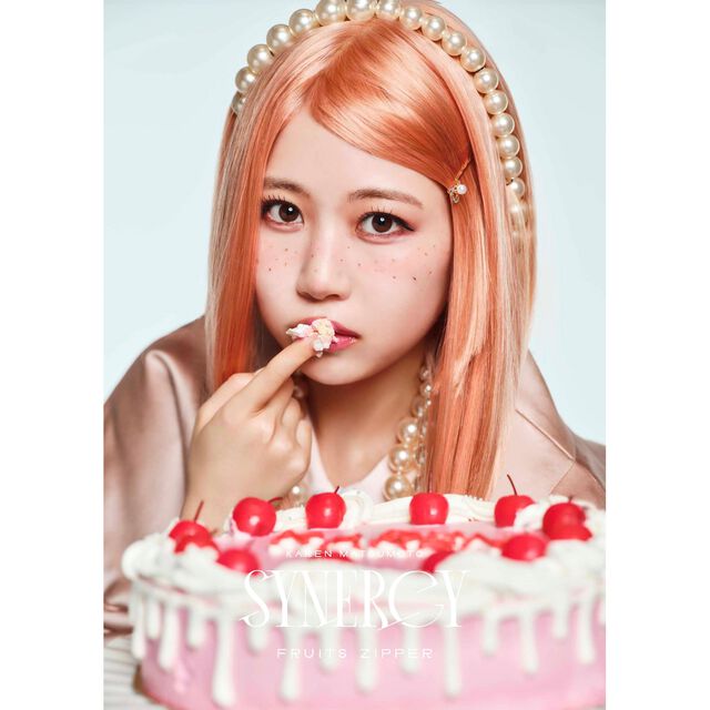 FRUITS ZIPPER 4th Anniversary写真集『タイトル未定』【セブンネット限定：松本かれん ソロカバーVer.】