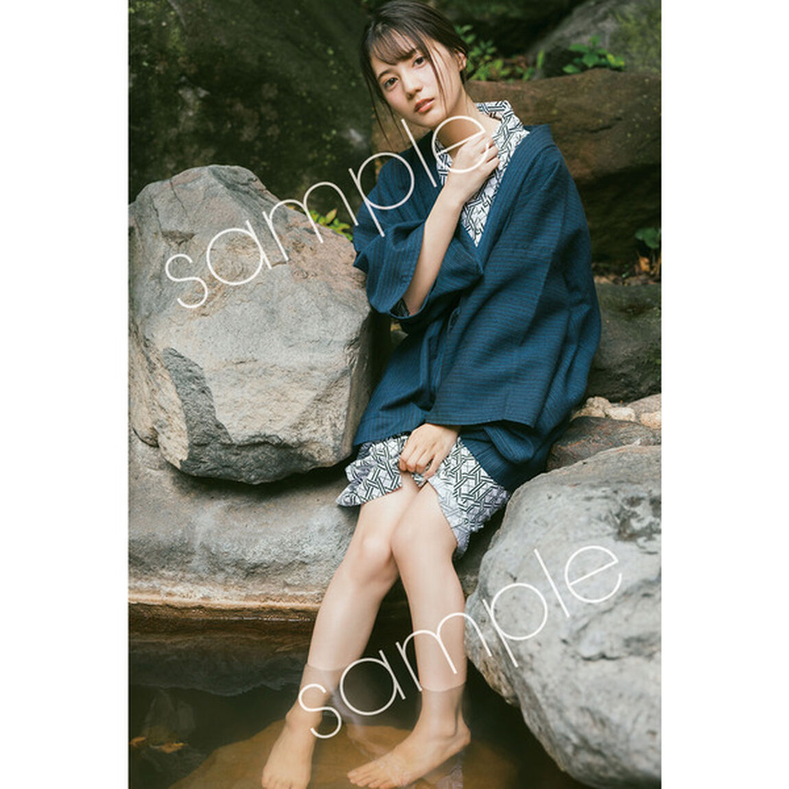 小坂菜緒 1st写真集 君は誰?【セブンネット限定特典：ポストカード1枚付き】