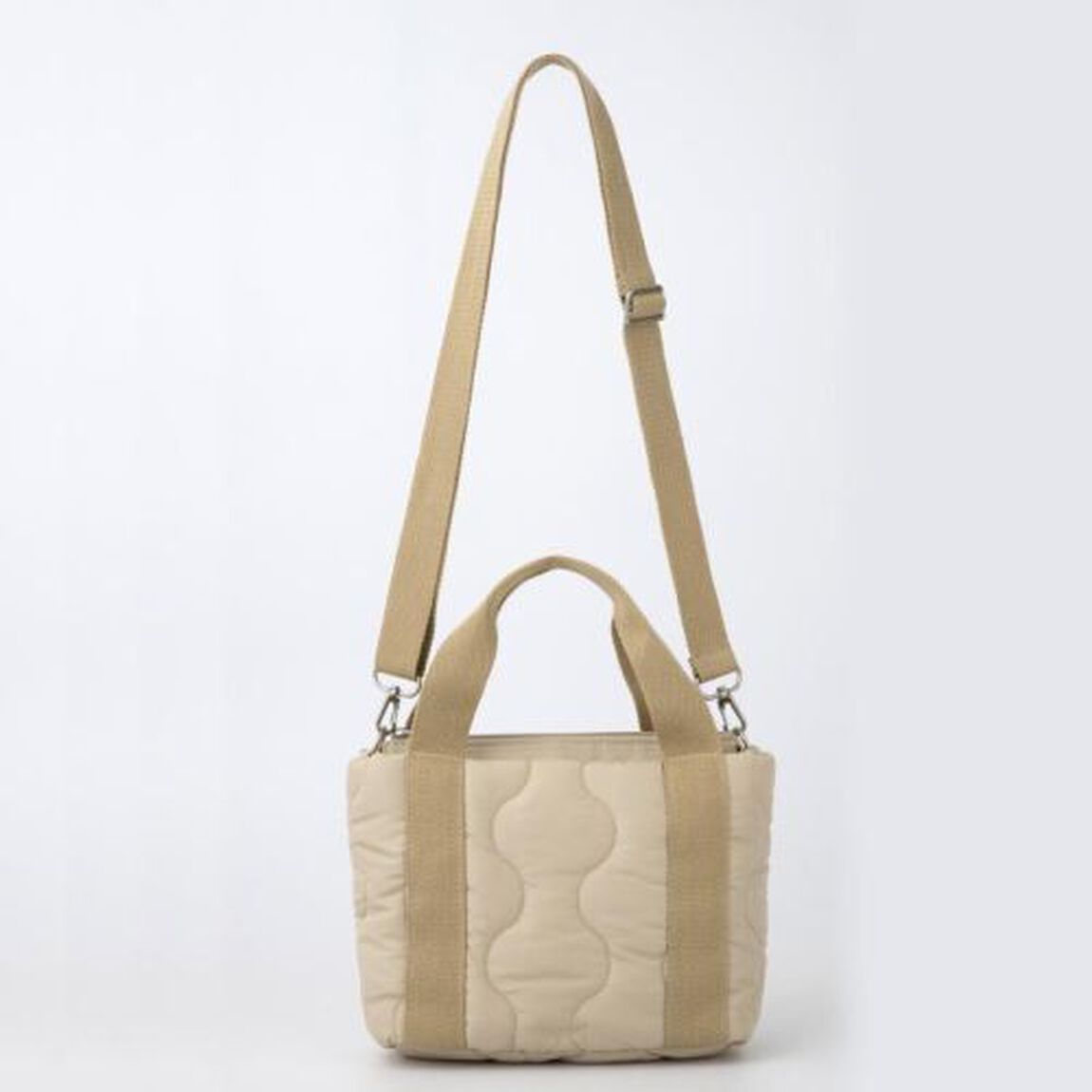 Ungrid Quilting 2Way Bag Book Beige (宝島社ブランドブック)