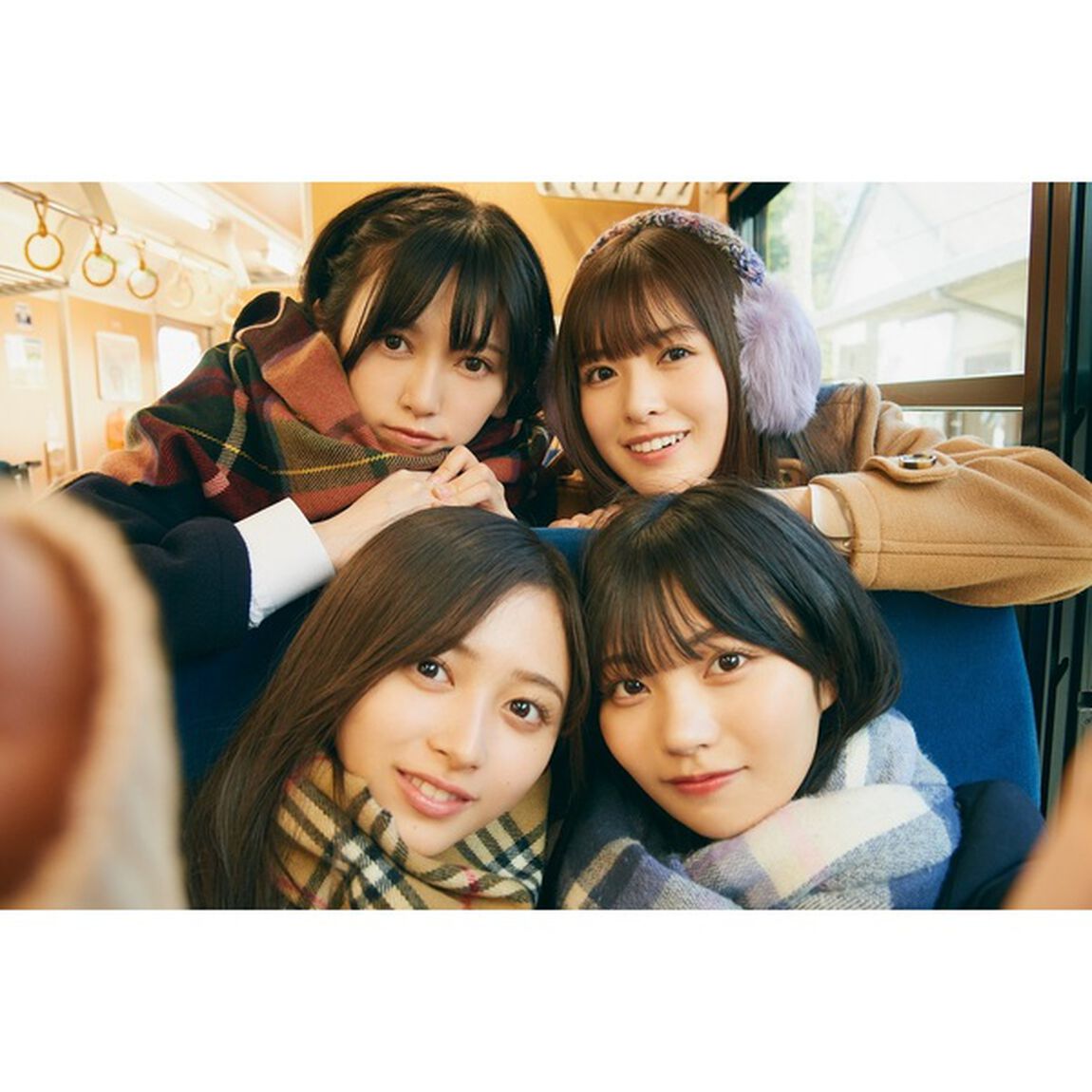 乃木坂46 5期生写真集「あの頃、乃木坂にいた」【セブンネット限定カバーver.】【セブンネット限定特典：ポストカード1枚付き】