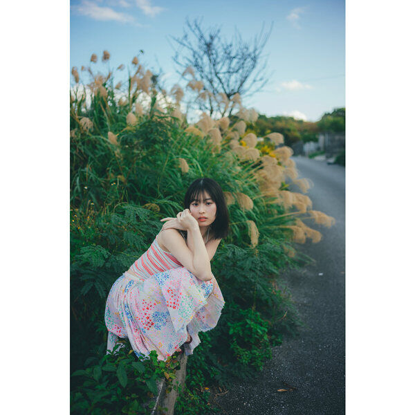 井本彩花2nd写真集「BEST,」【セブンネット限定：直筆サイン本