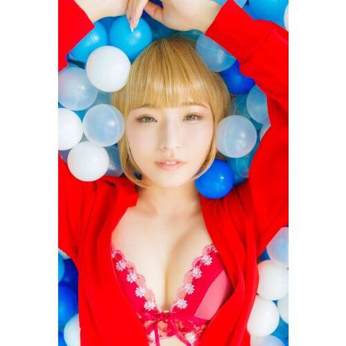 Ｅｘ‐ｇｉｒｌｆｒｉｅｎｄｓ　藤田あずさ１ｓｔ写真集
