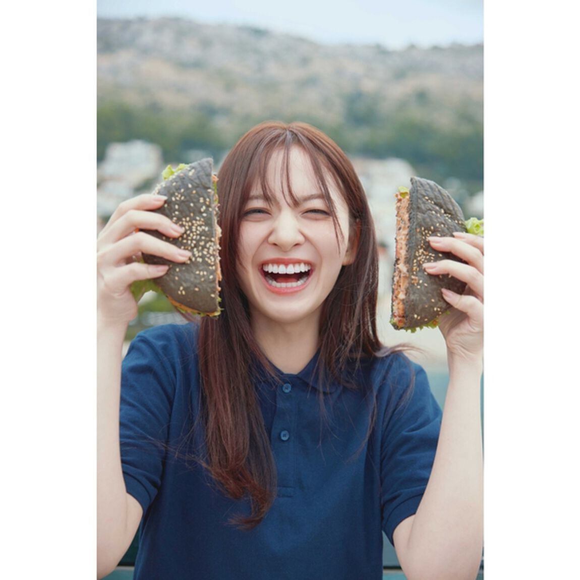 乃木坂46 金川紗耶1st写真集『好きのグラデーション』【通常カバーVer.】【セブンネット限定特典：B3サイズ ポスター1枚付き（丸めて発送）】