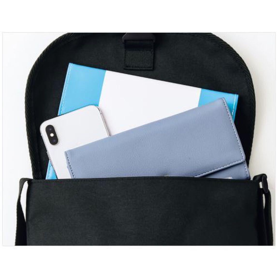 earth music＆ecology SHOULDER BAG BOOK BLACK (e-MOOK 宝島社ブランドムック)