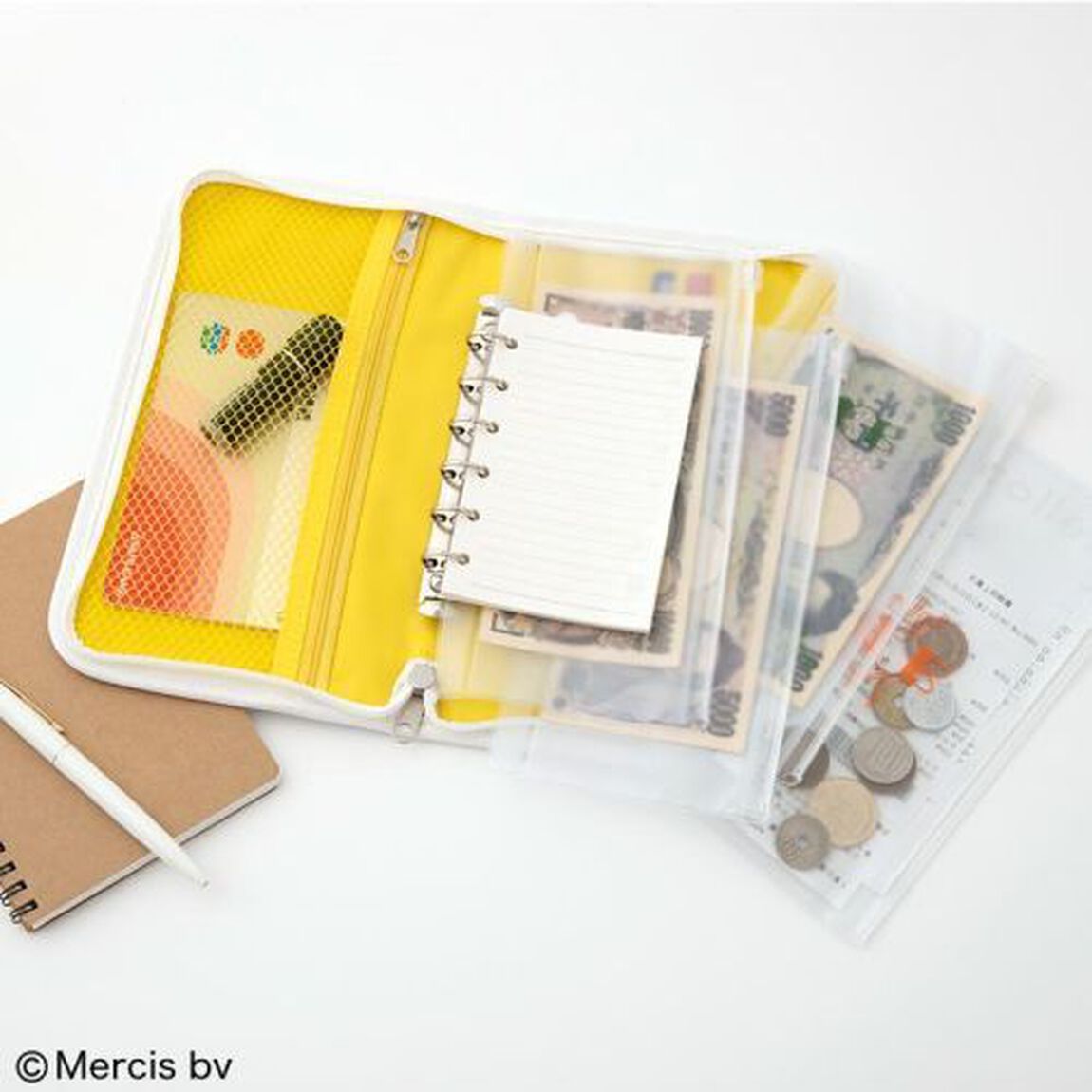 miffy 多機能マルチポーチ BOOK クイーンミッフィー (バラエティ)