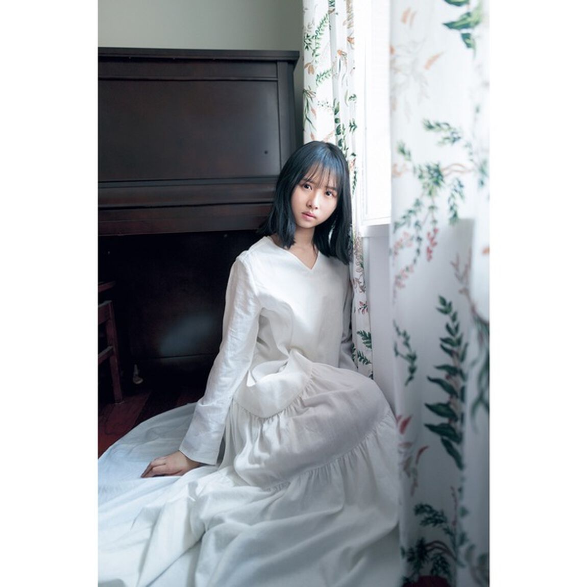 blt graph.vol.76 【セブンネット限定特典：山下エミリー（HKT48）ポストカード1枚付き】