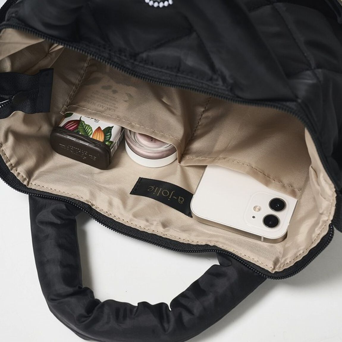 a-jolie 5POCKETS QUILTING BAG BOOK (宝島社ブランドブック)