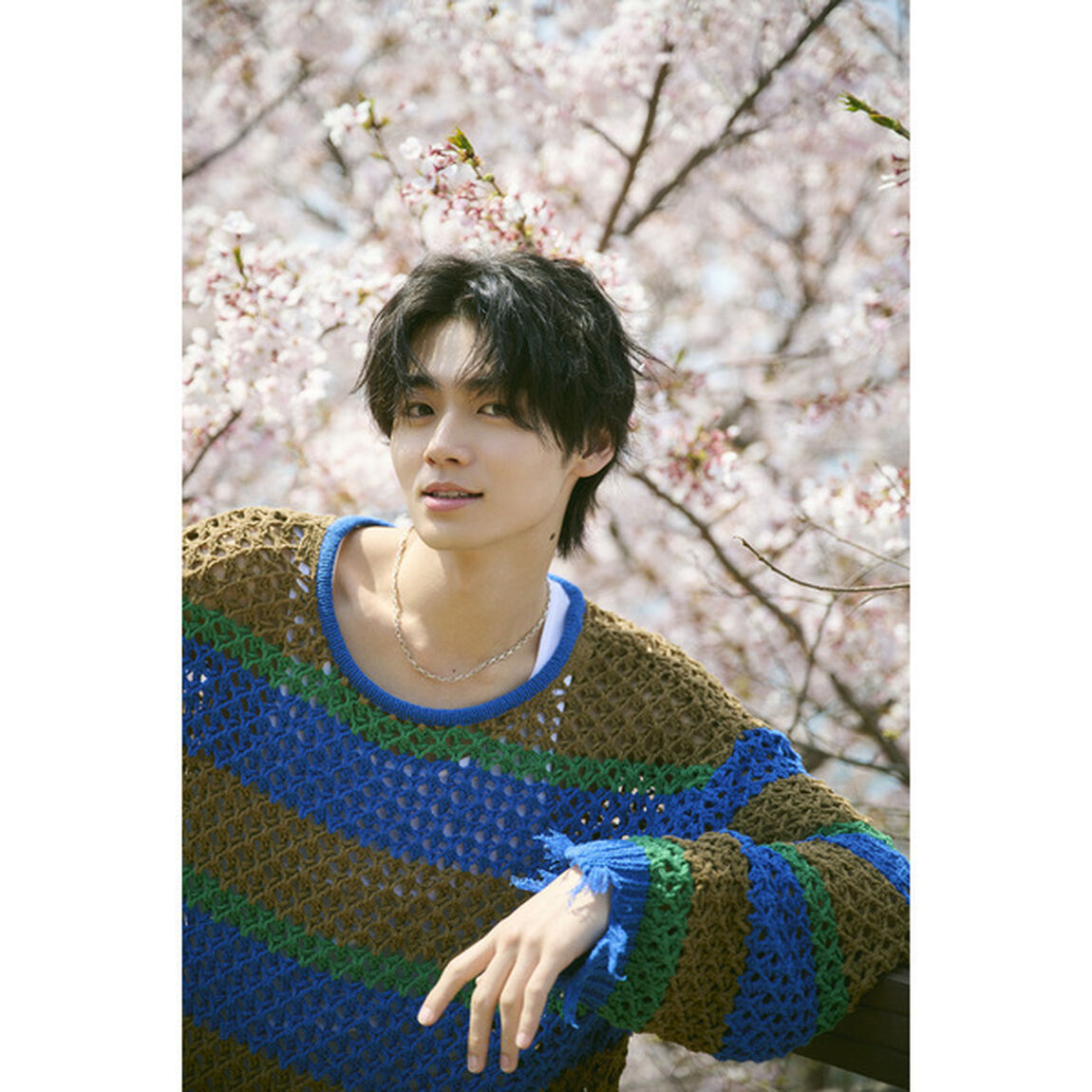 井内悠陽 1st写真集 Fleur【セブンネット限定特典：生写真 1枚付き】