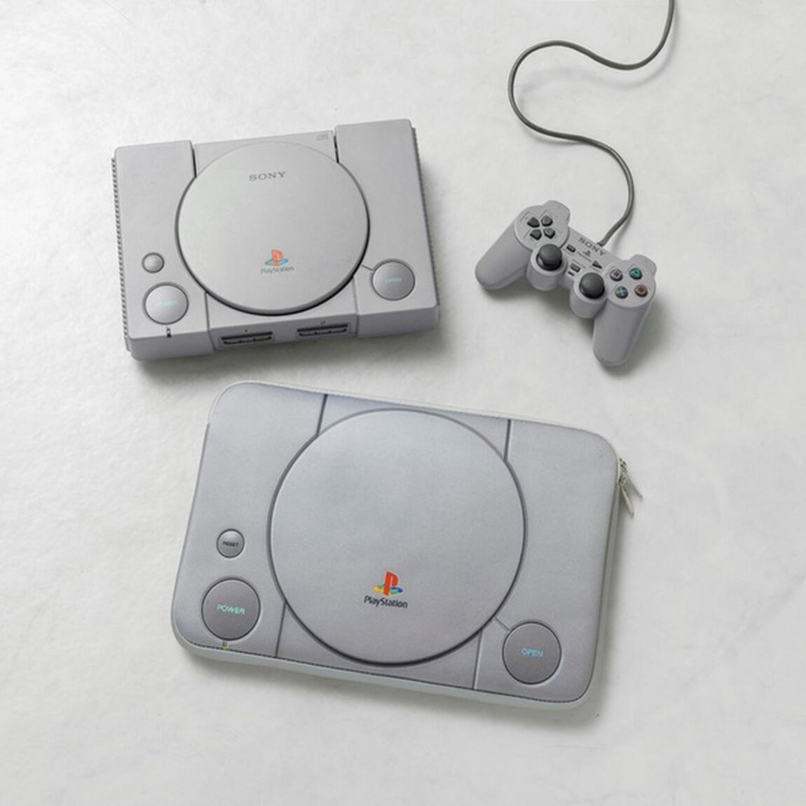 初代PlayStationのマルチクッションケースBOOK（セブン‐イレブン／セブンネット限定）
