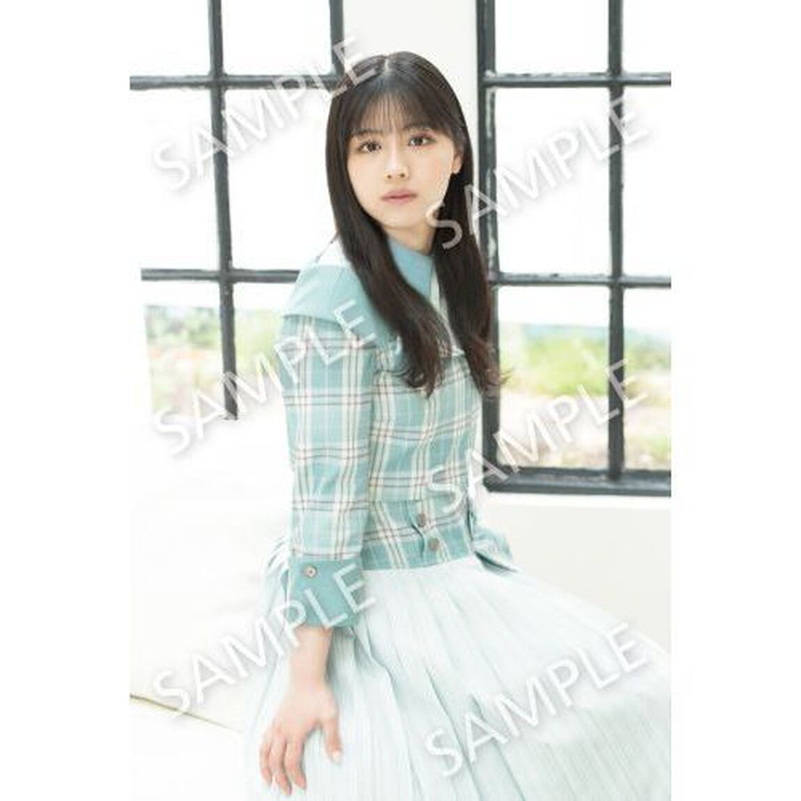 日向坂46・渡邉美穂卒業記念書籍『私が私であるために』【特製ポストカード3枚付き】