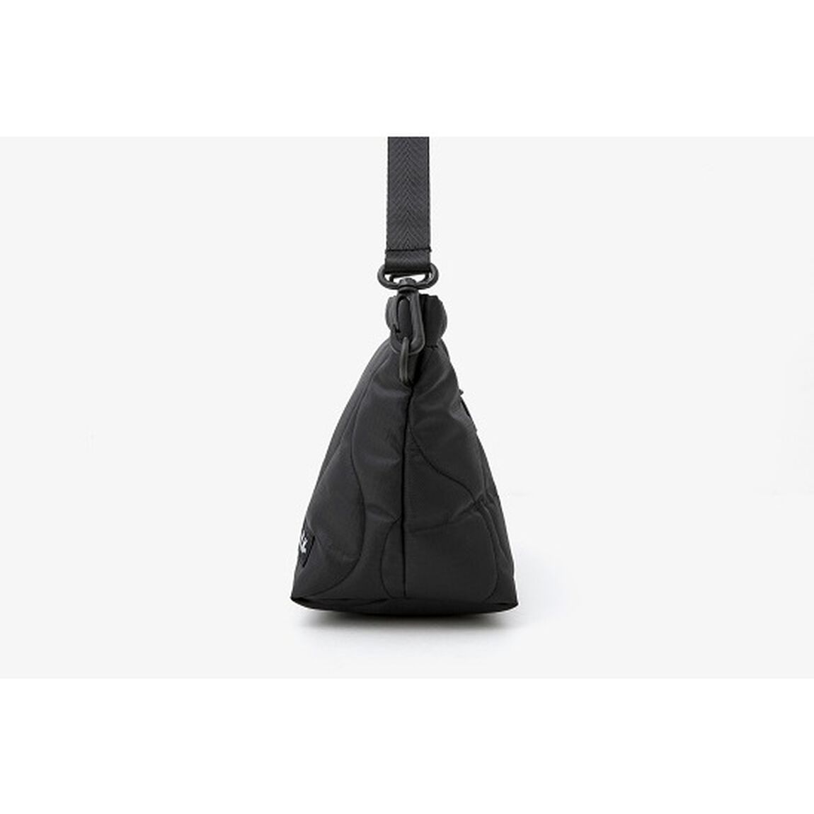 MILKFED. QUILTING SHOULDER BAG BOOK（セブン－イレブン／セブンネット限定）