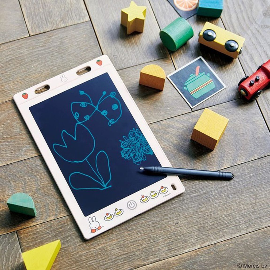 miffy 繰り返し書いて消せる! マルチに使えるデジタルメモBOOK いちごとケーキ柄