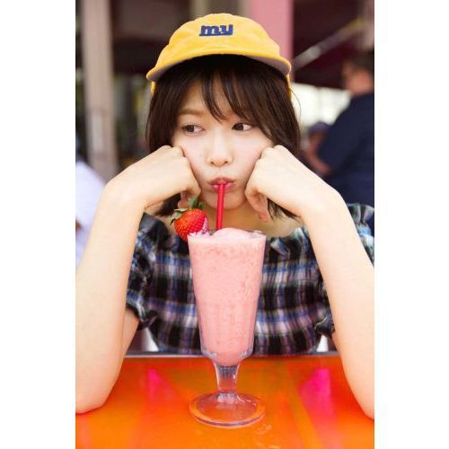 欅坂46 渡邉理佐 1st写真集 「無口」 - 通販｜セブンネットショッピング