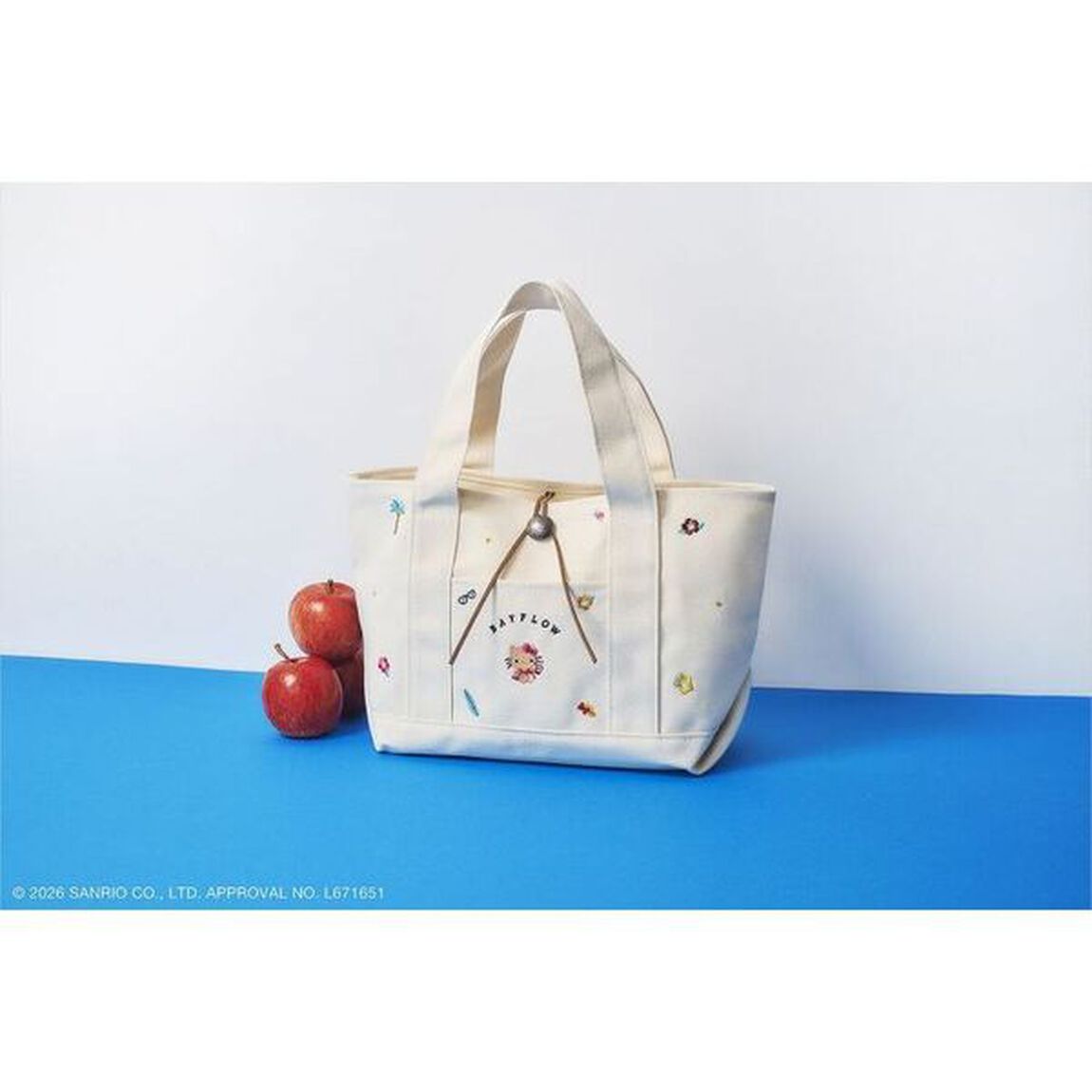 BAYFLOW &times; HELLO KITTY 刺繍ロゴトートバッグ BOOK (宝島社ブランドムック)