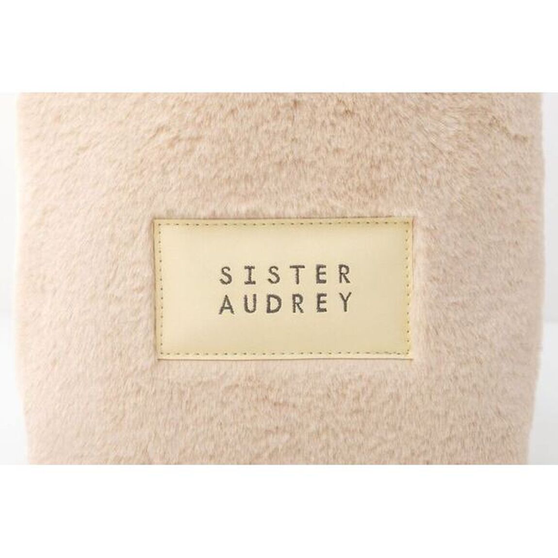 SISTER AUDREY 天使みたいな触り心地 ふわふわ2WAYファーバッグBOOK (宝島社ブランドブック)