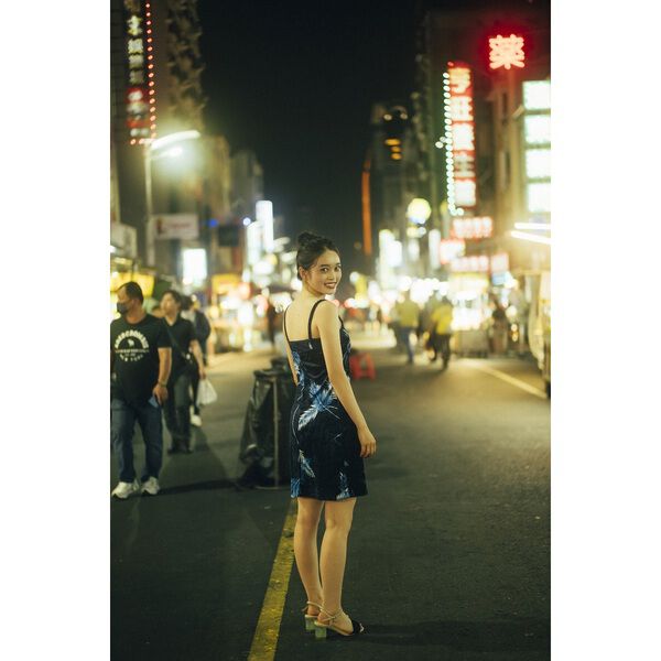 高石あかりファースト写真集 幻灯 - 通販｜セブンネットショッピング