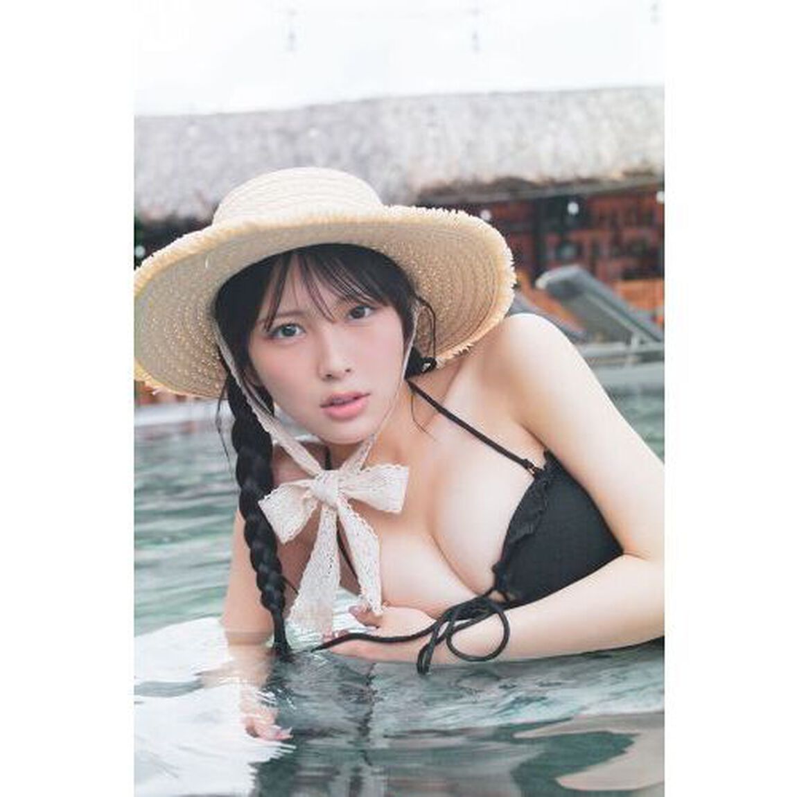 逢田珠里依1st写真集 『夏はジュリイ』