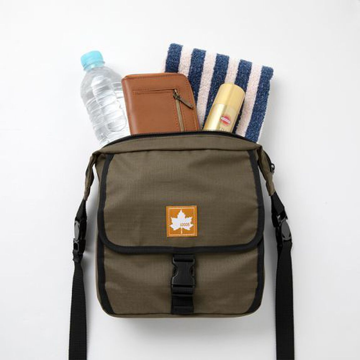 LOGOS MULTI SHOULDER BAG BOOK Olive (ブランドブック)