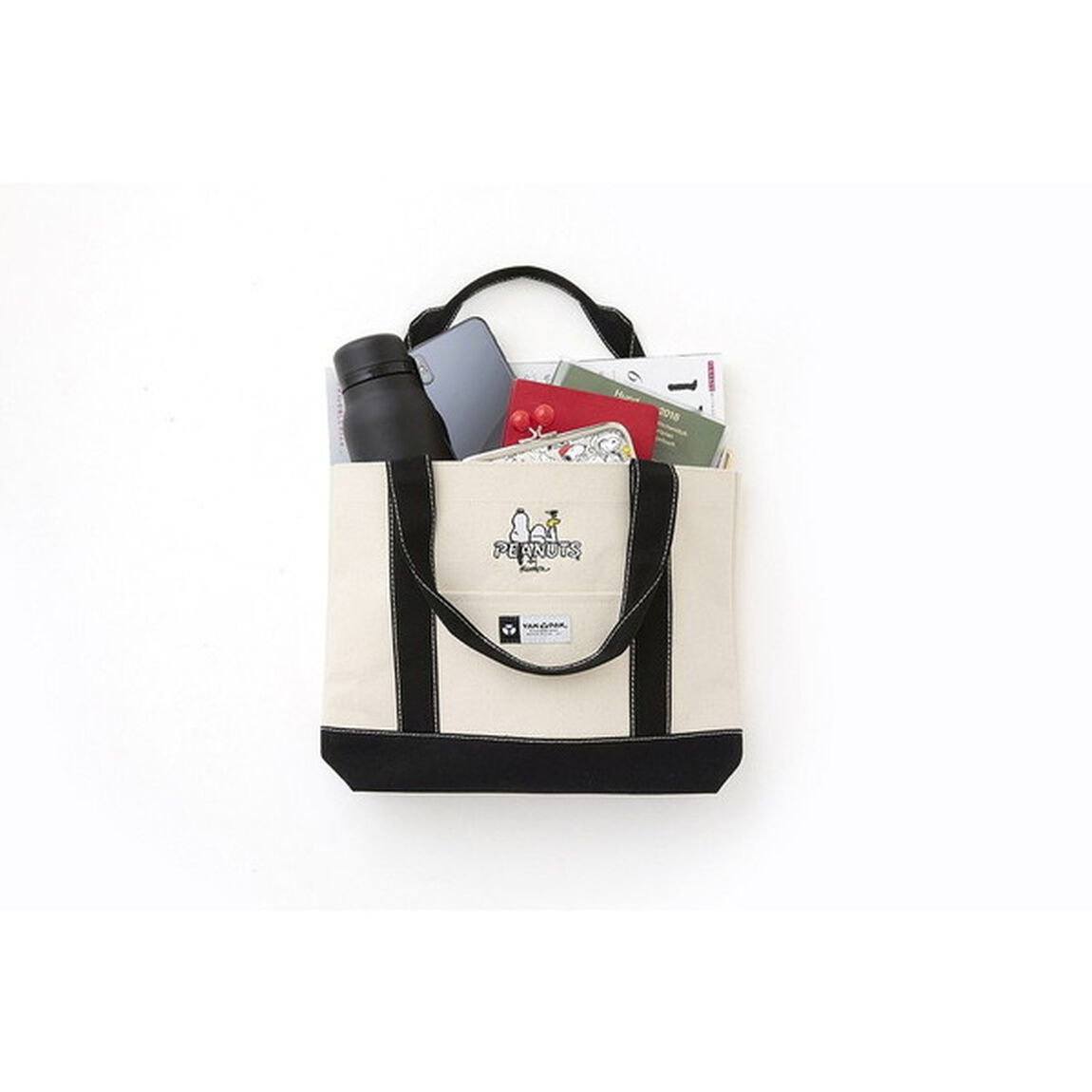 SNOOPY CITY BAG BOOK produced by YAKPAK