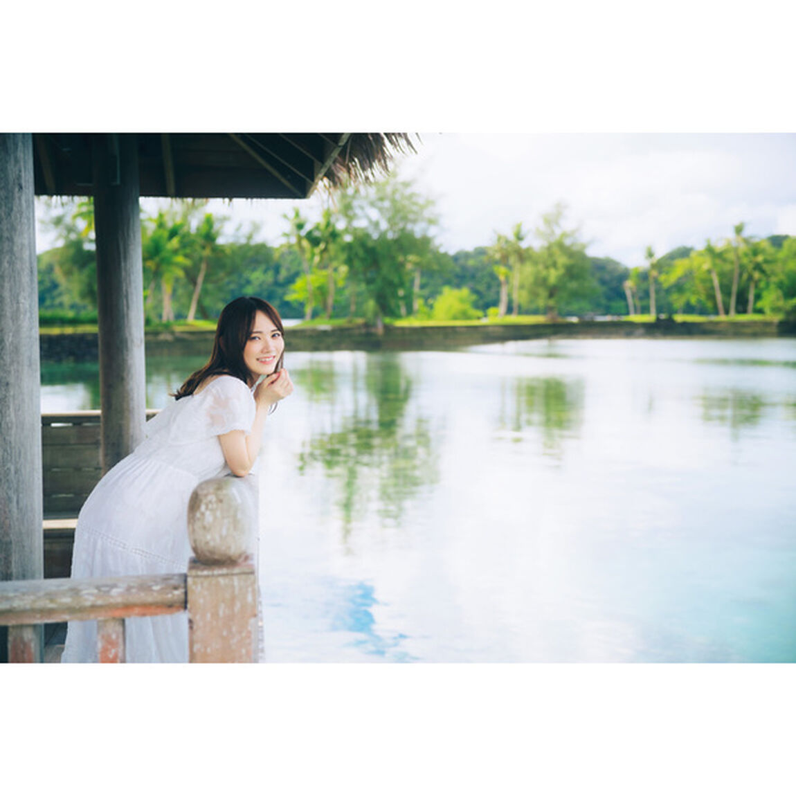 乃木坂46 田村真佑 1st写真集 『 恋に落ちた瞬間 』【セブンネット限定表紙Ver.】