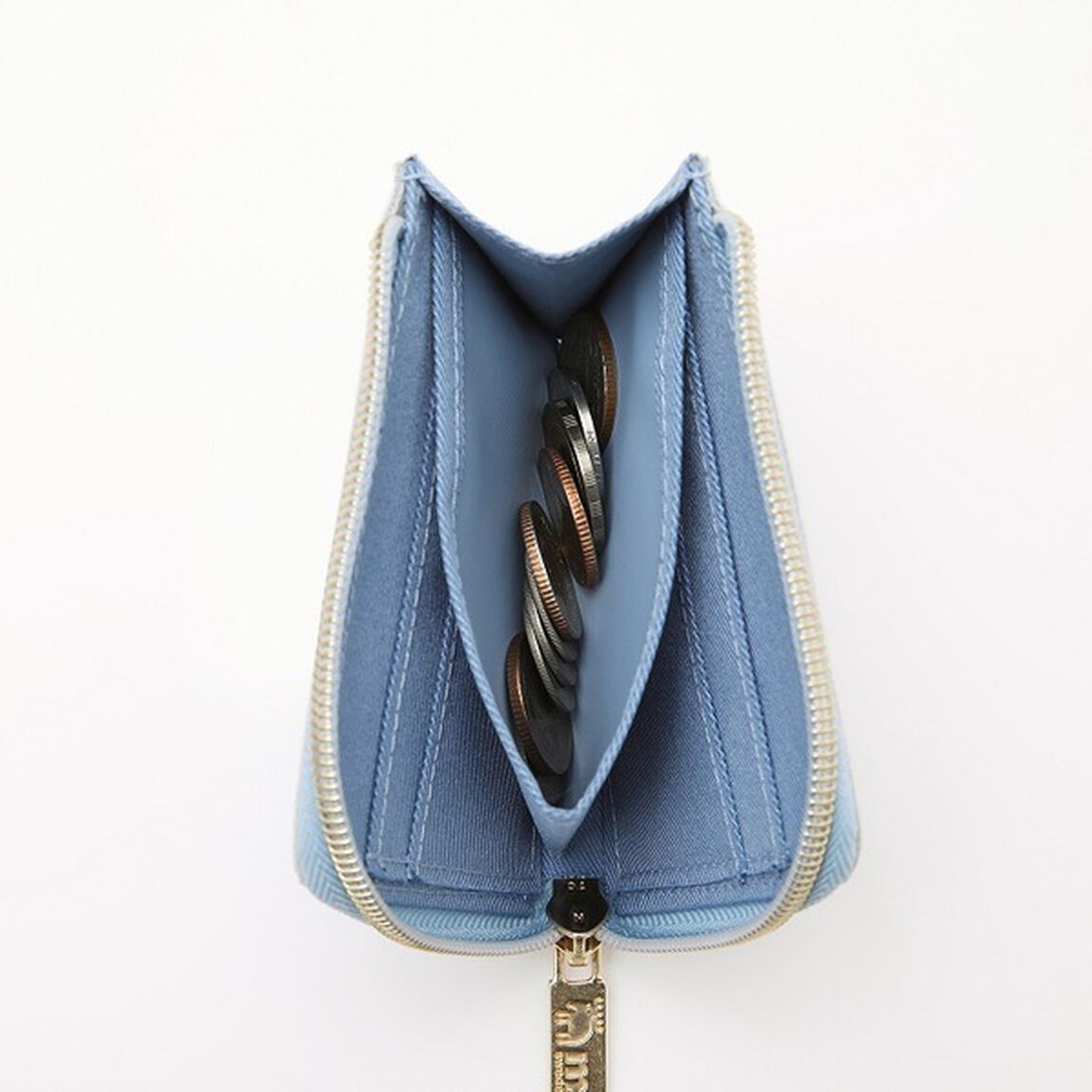moz Cowhide Compact Wallet BOOK pale blue（セブン－イレブン／セブンネット限定）