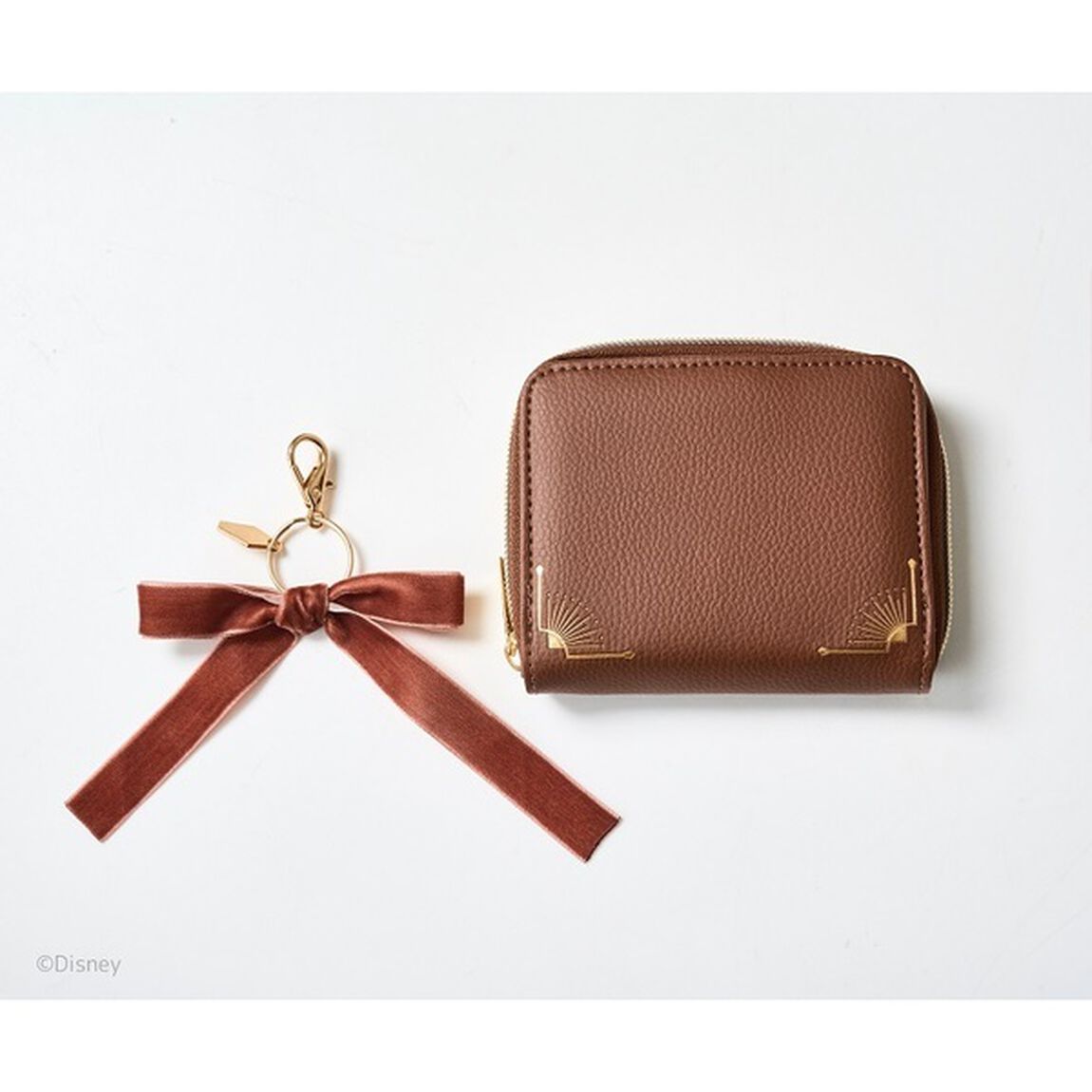 Disney ツイステッドワンダーランド COLLECTION BOOK WALLET（セブン－イレブン／セブンネット限定）
