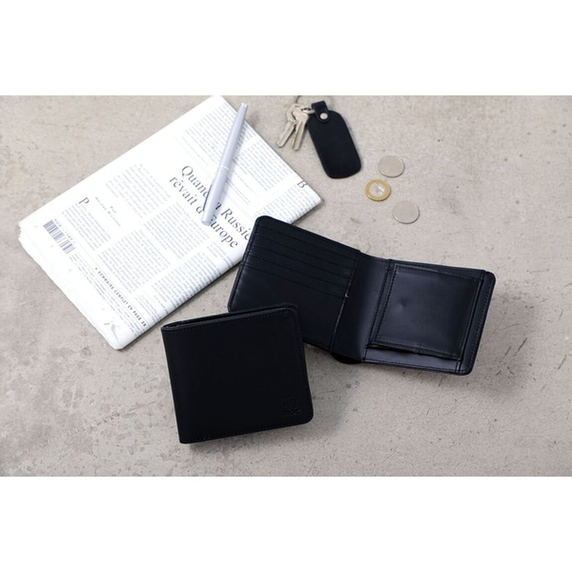 moz 牛革二つ折りコンパクト財布BOOK BLACK ver.（セブン－イレブン／セブンネット限定）