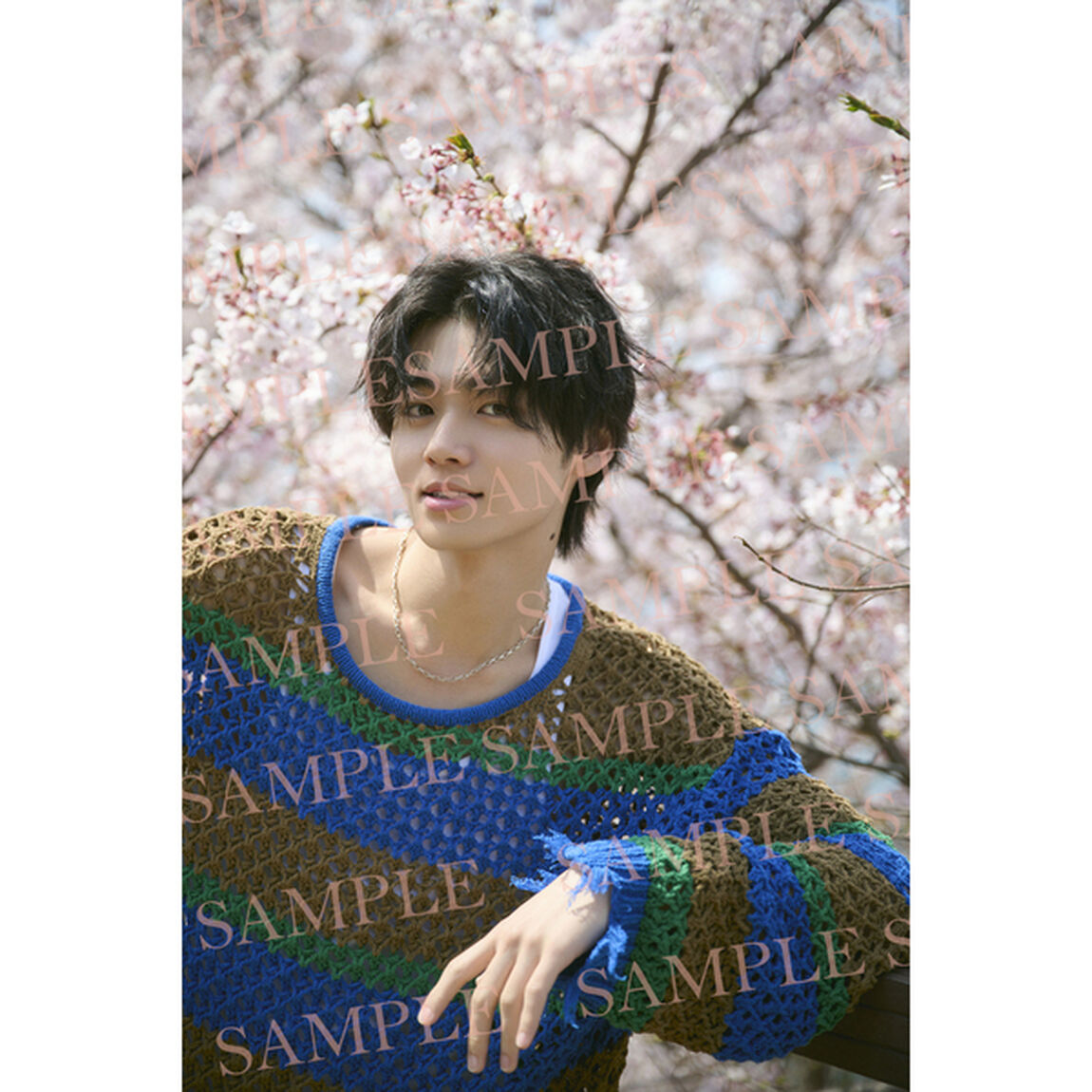 井内悠陽 1st写真集 Fleur【セブンネット限定特典：生写真 1枚付き】