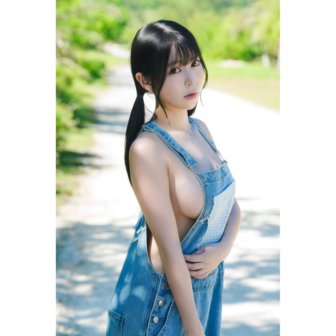 瀬戸みるか1st写真集（タイトル未定）【セブンネット限定特典：ブロマイド 1枚付き】