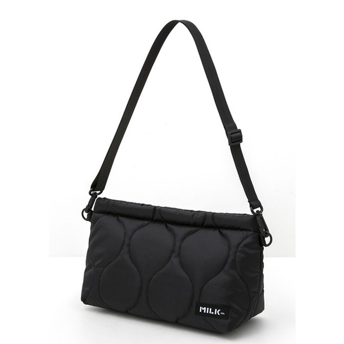 MILKFED. QUILTING SHOULDER BAG BOOK（セブン－イレブン／セブンネット限定）