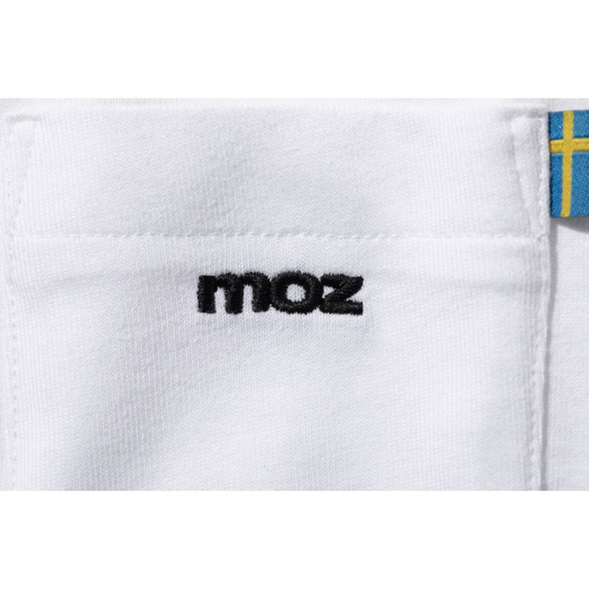 moz LOGO Tシャツ BOOK WHITE【WOMEN】（セブン－イレブン／セブンネット限定）