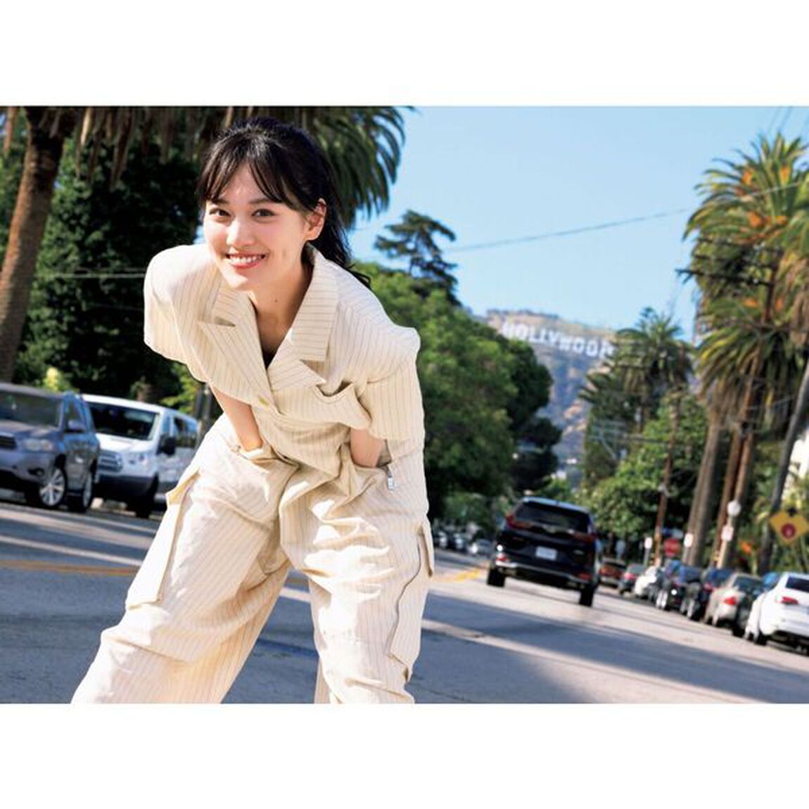 乃木坂46 山下美月 2nd写真集「ヒロイン」【セブンネット限定表紙Ver.】【セブンネット限定特典：B3サイズ ポスター付き（丸めて発送）】