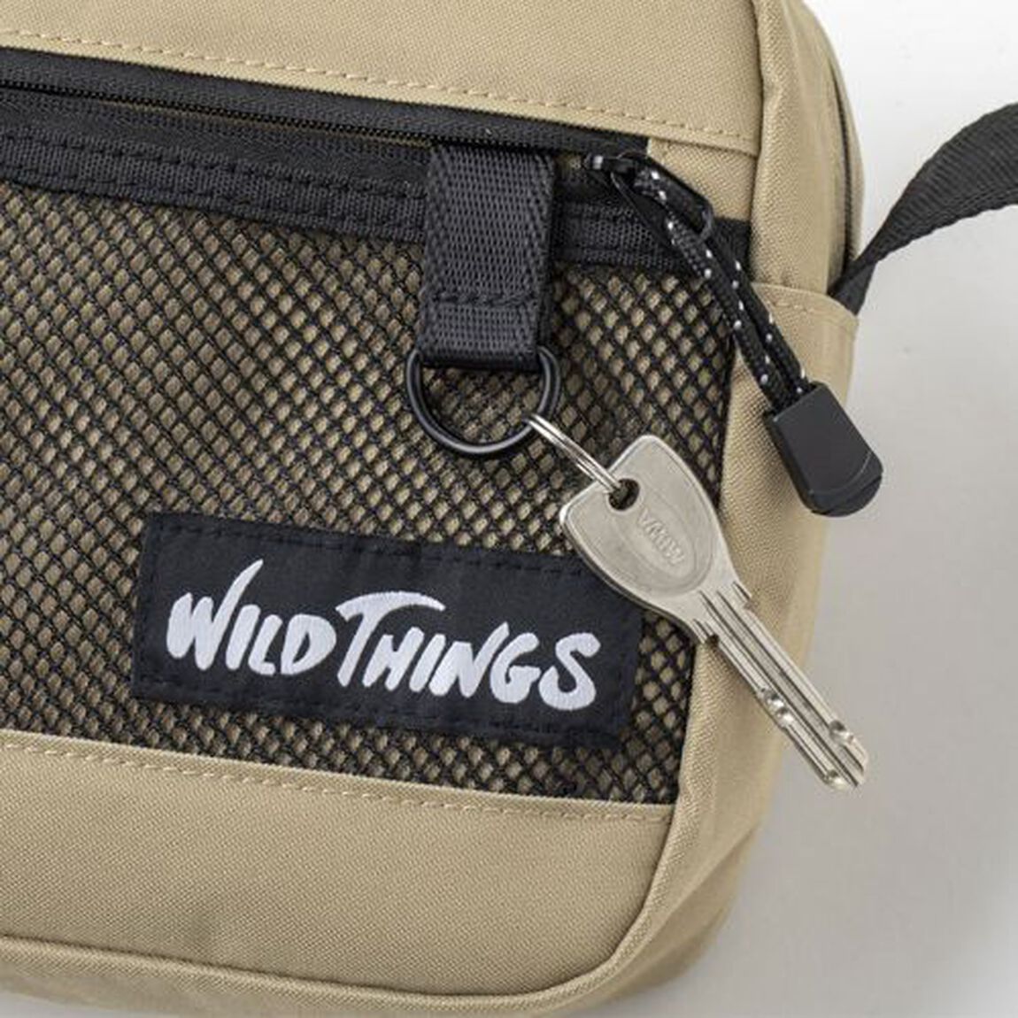 WILD THINGS SHOULDER BAG BOOK BEIGE ver. (宝島社ブランドブック)