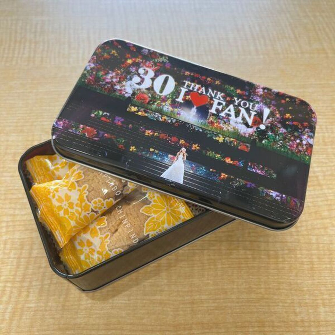 WE ハート（LOVE） NAMIE HANABI SHOW 2023　ちんすこう缶(ブラック)【事後お届け2次分】