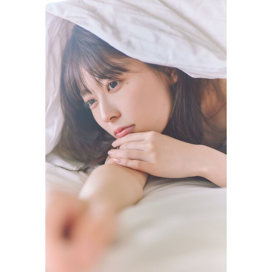 乃木坂46 岩本蓮加 1st写真集「いたずらな風」【通常表紙Ver.】