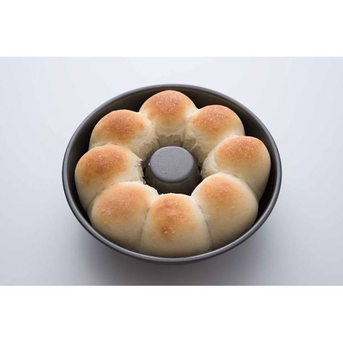 エンゼル型付き! 日本一簡単に家で焼けるちぎりパンレシピ【エンゼルパン型付き】
