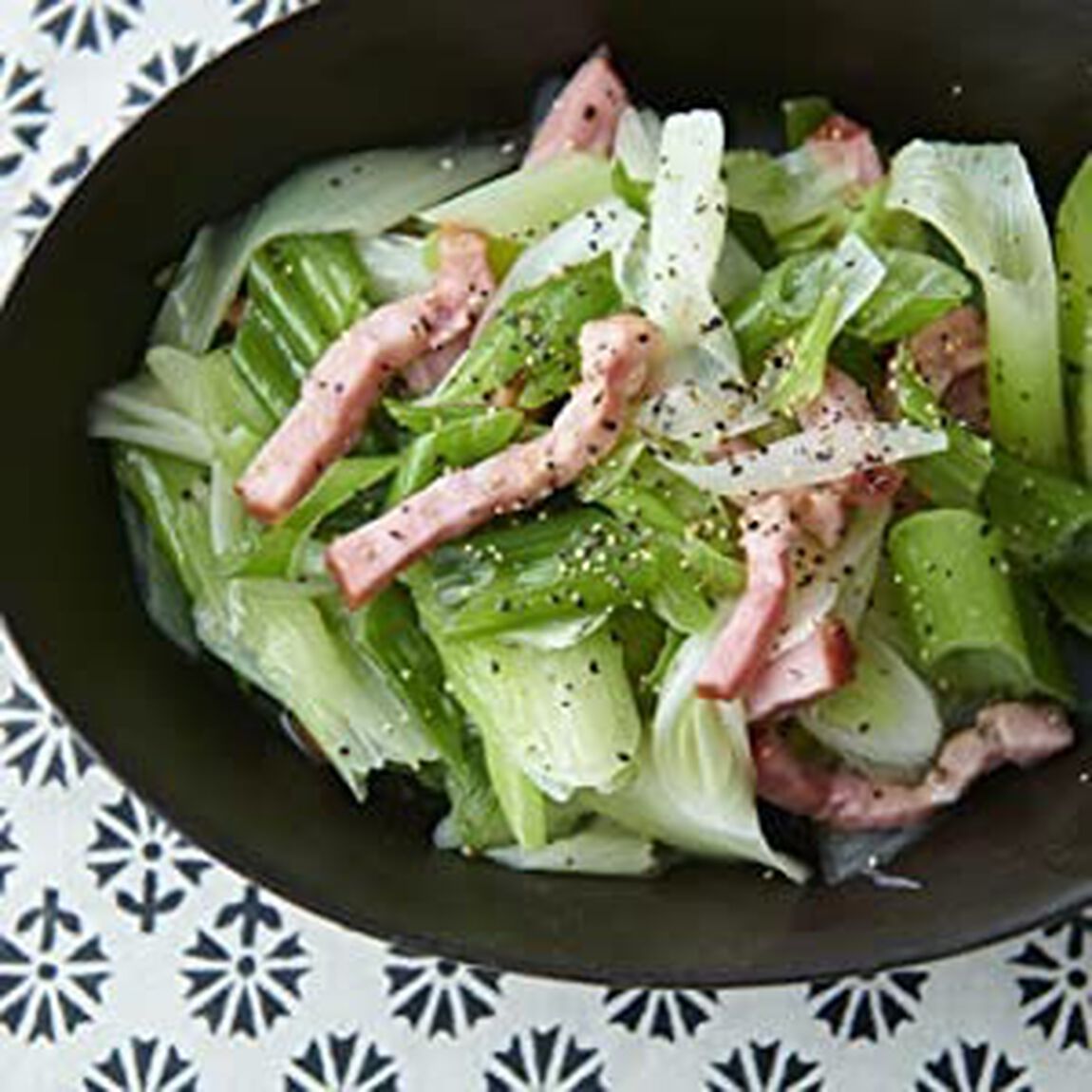 バズレシピ ベジ飯編 進化した&ldquo;野菜の食べ方"がここにある! (扶桑社ムック)「進化した&ldquo;野菜の食べ方&rdquo;がここにある！」