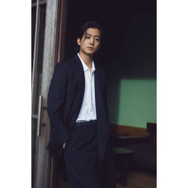 伊藤健太郎　写真集　G健太郎　直筆サイン 伊藤健太郎写真集「JUNCTION」【セブンネット限定：直筆サイン本