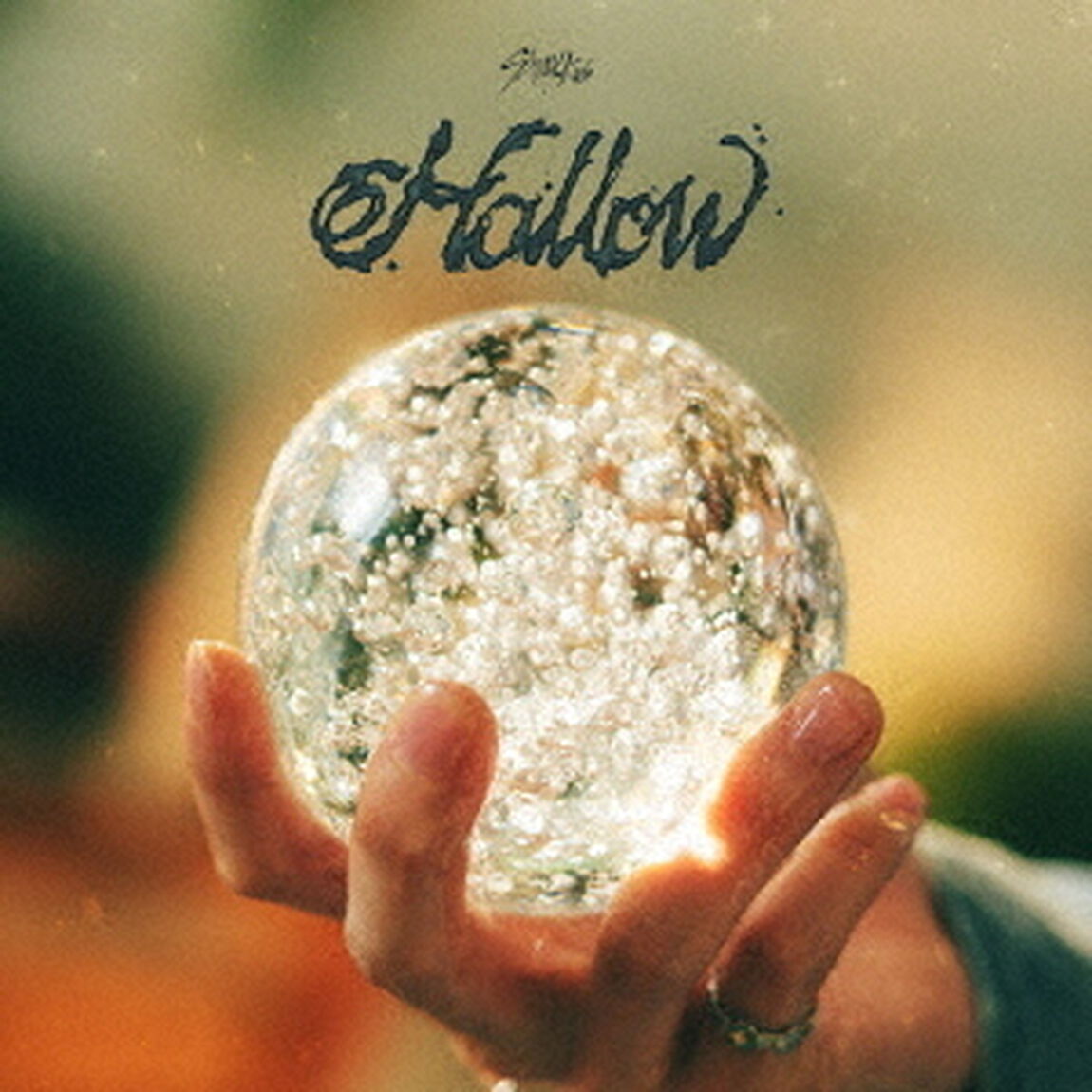 Stray Kids／Hollow（通常盤／CD）（セブンネット限定特典：オリジナルミニアクリルスタンドキーホルダー(全8種の内1種ランダム)）（ＣＤ）